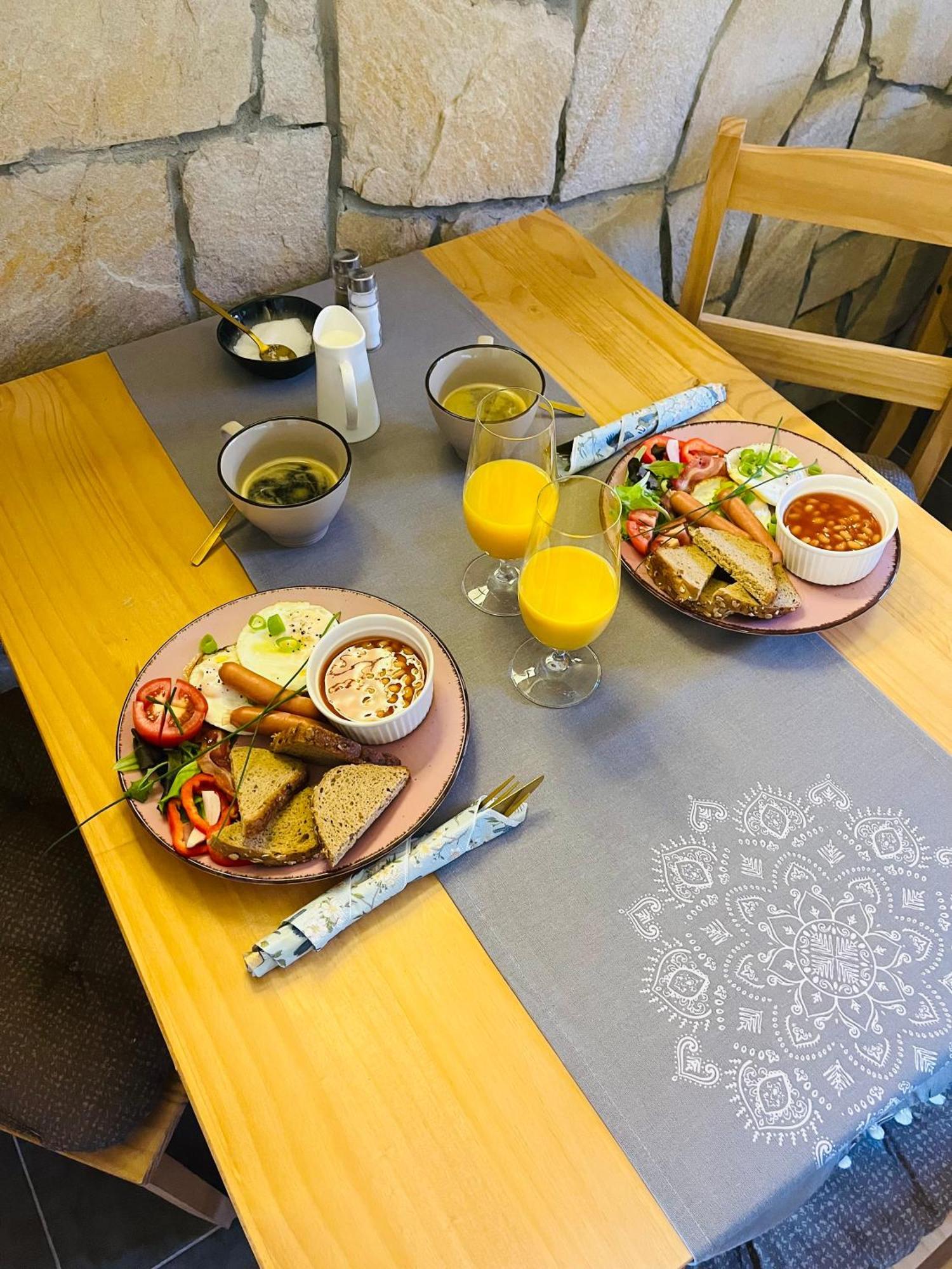 Vila Lemar Wellness & Spa Huncovce エクステリア 写真