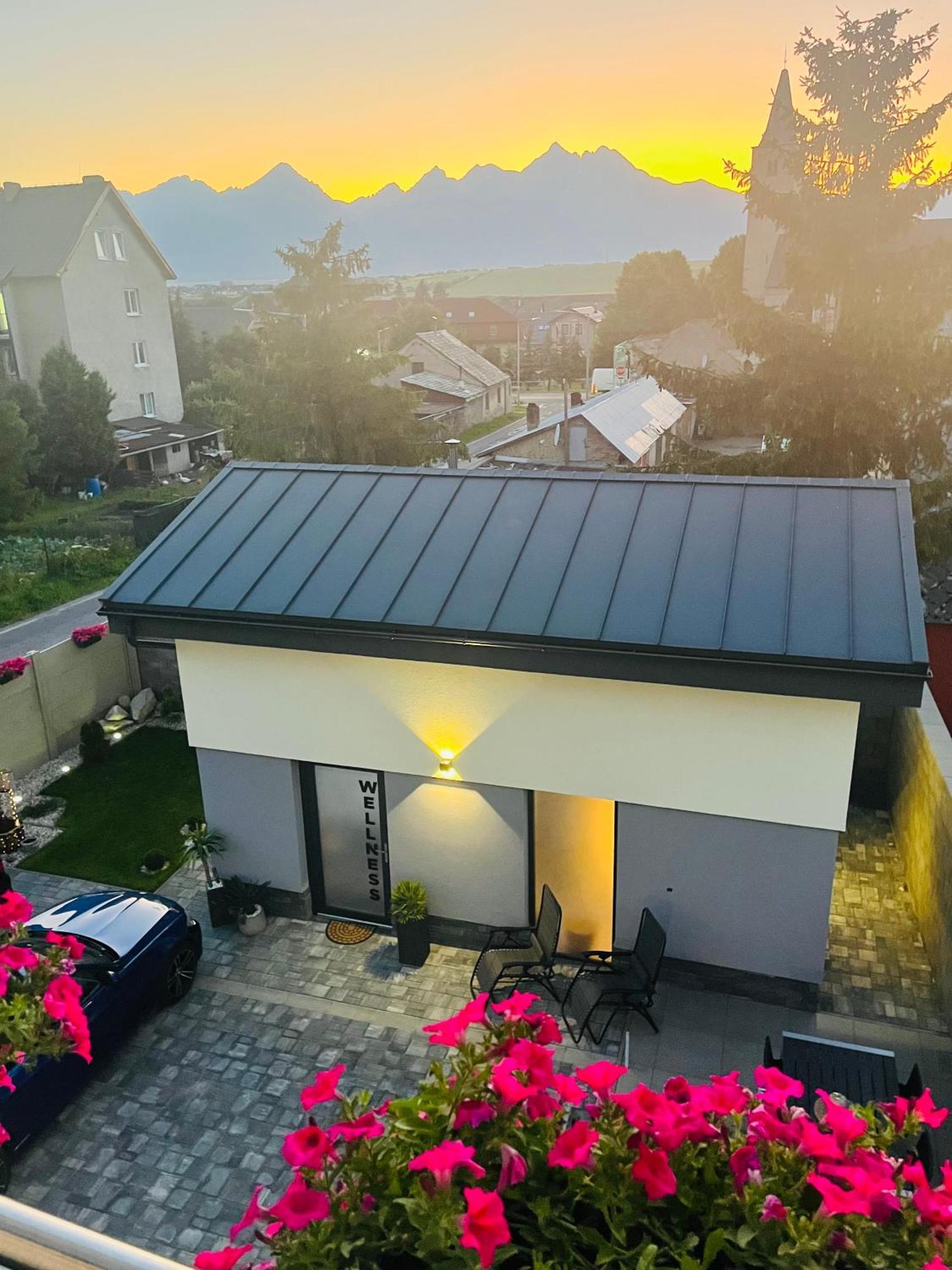 Vila Lemar Wellness & Spa Huncovce エクステリア 写真
