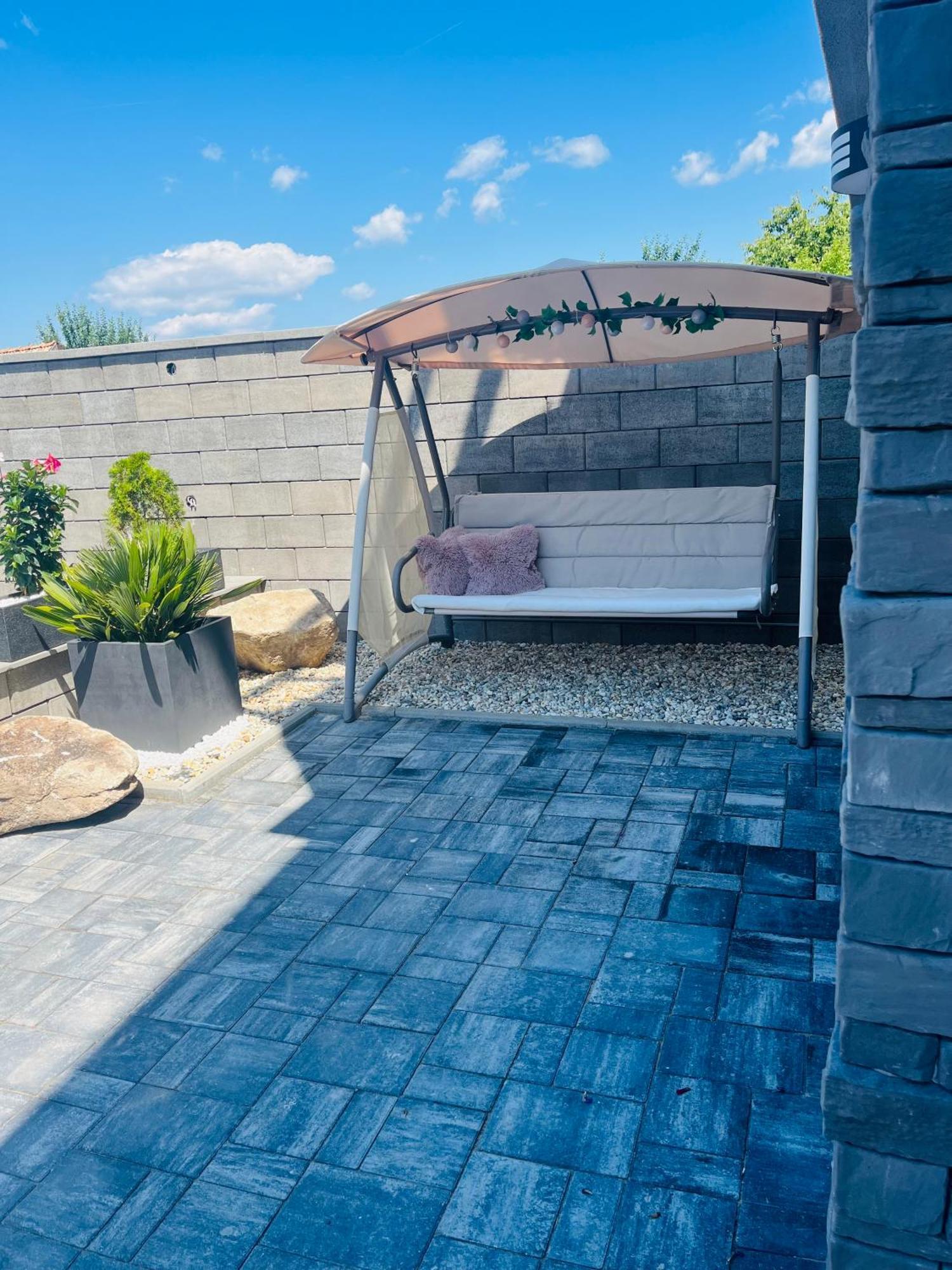 Vila Lemar Wellness & Spa Huncovce エクステリア 写真