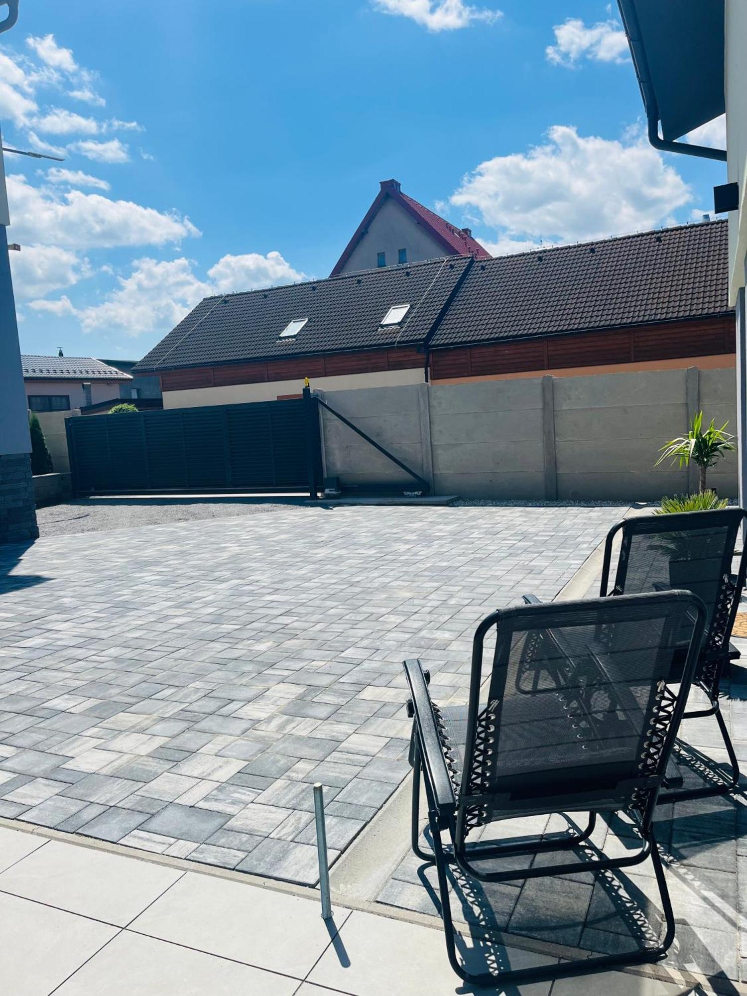 Vila Lemar Wellness & Spa Huncovce エクステリア 写真